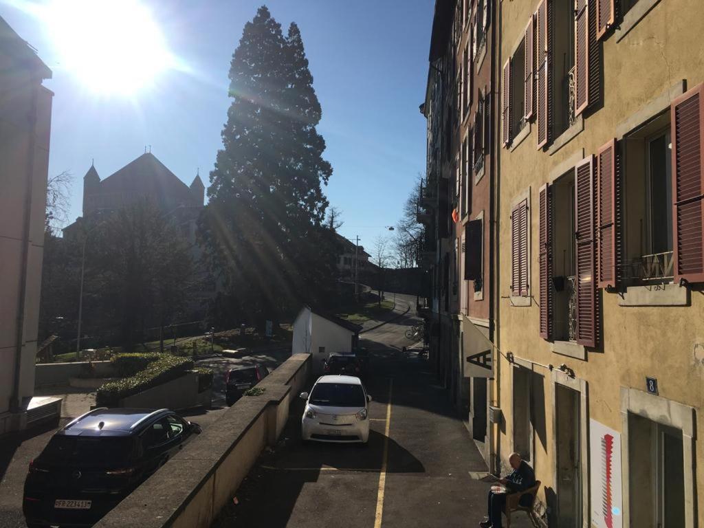 Parking Voiture & Appartement 2Pcs Lausanne Centre מראה חיצוני תמונה