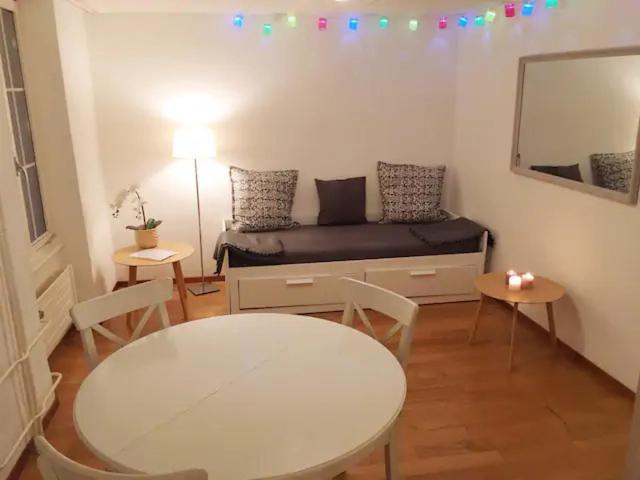 Parking Voiture & Appartement 2Pcs Lausanne Centre מראה חיצוני תמונה